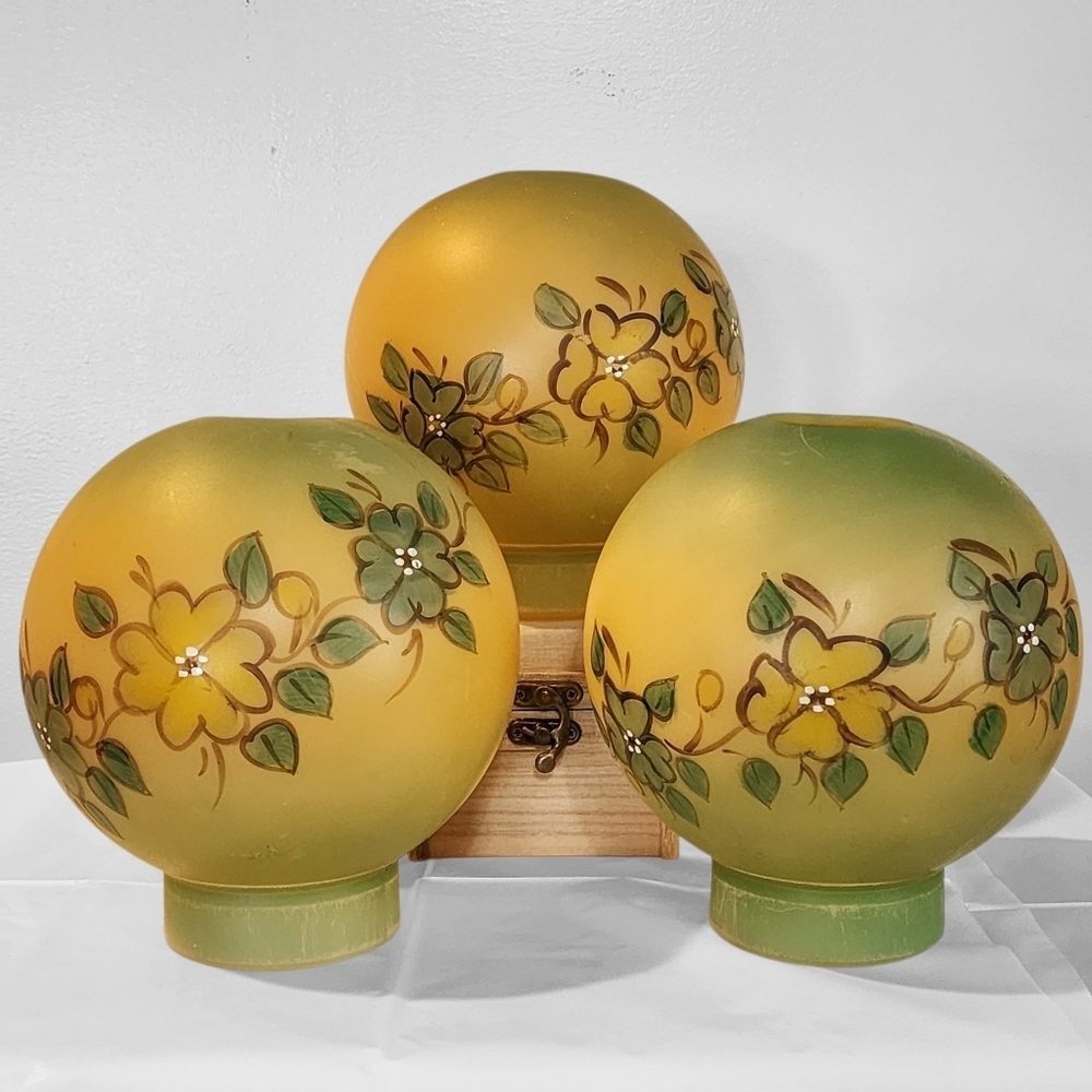 Mid Century Globe Lamp Shades Acrylic Plastic Set Of 3 Hand Painted Floral Grèen